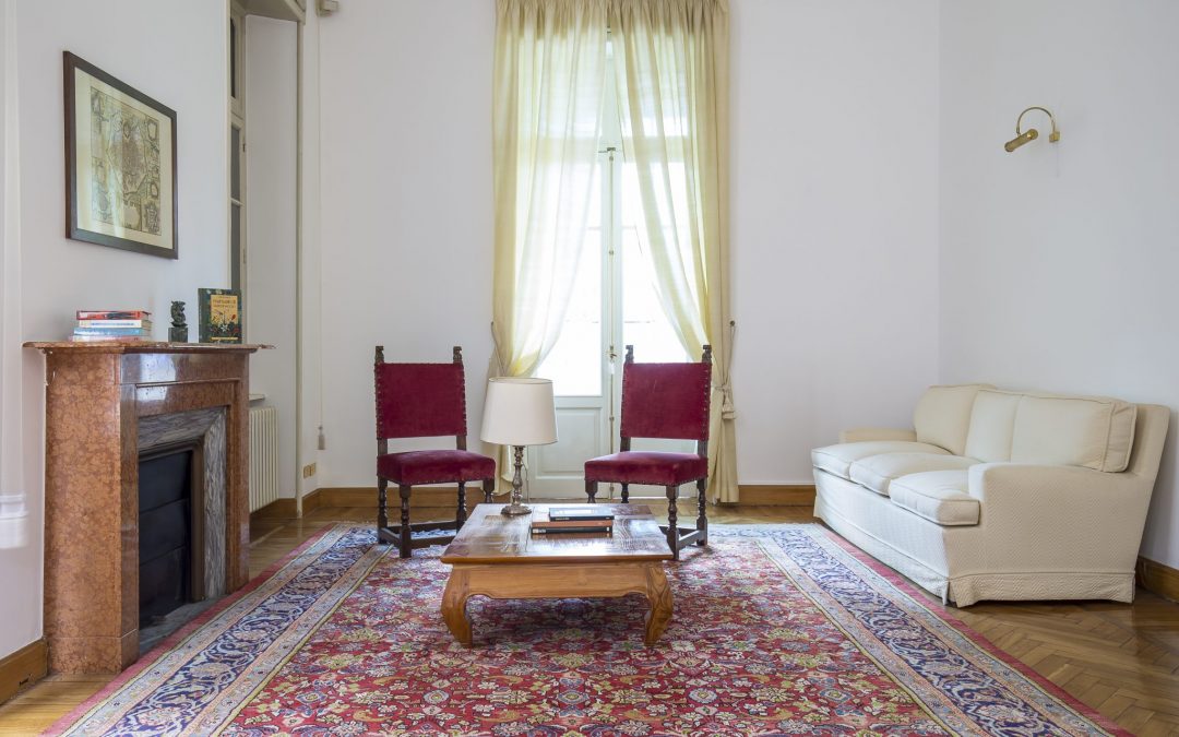 Gavirate: affascinante villa d’ epoca in perfette condizioni
