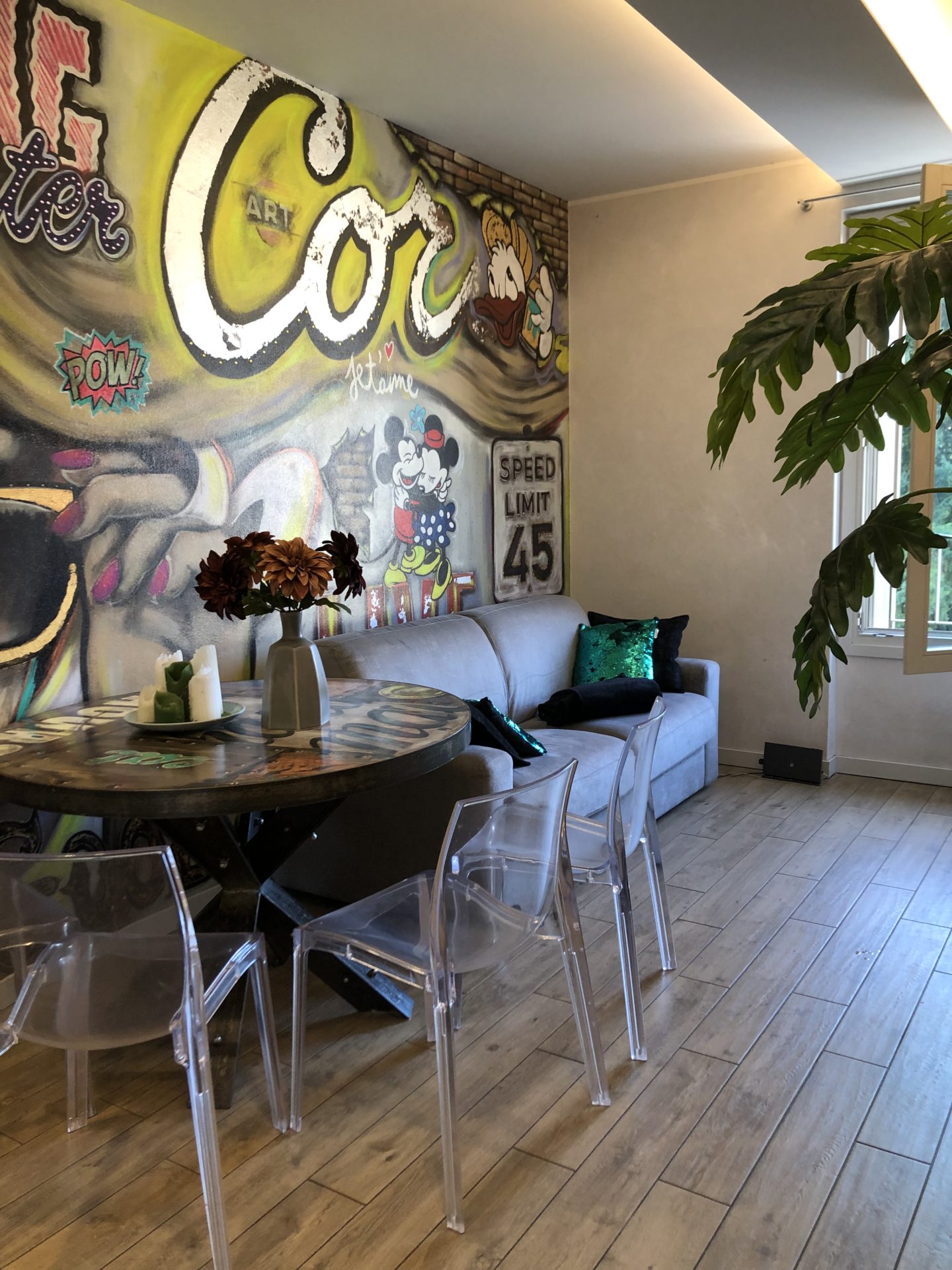 Varese Centro: recente appartamento in raffinato condominio