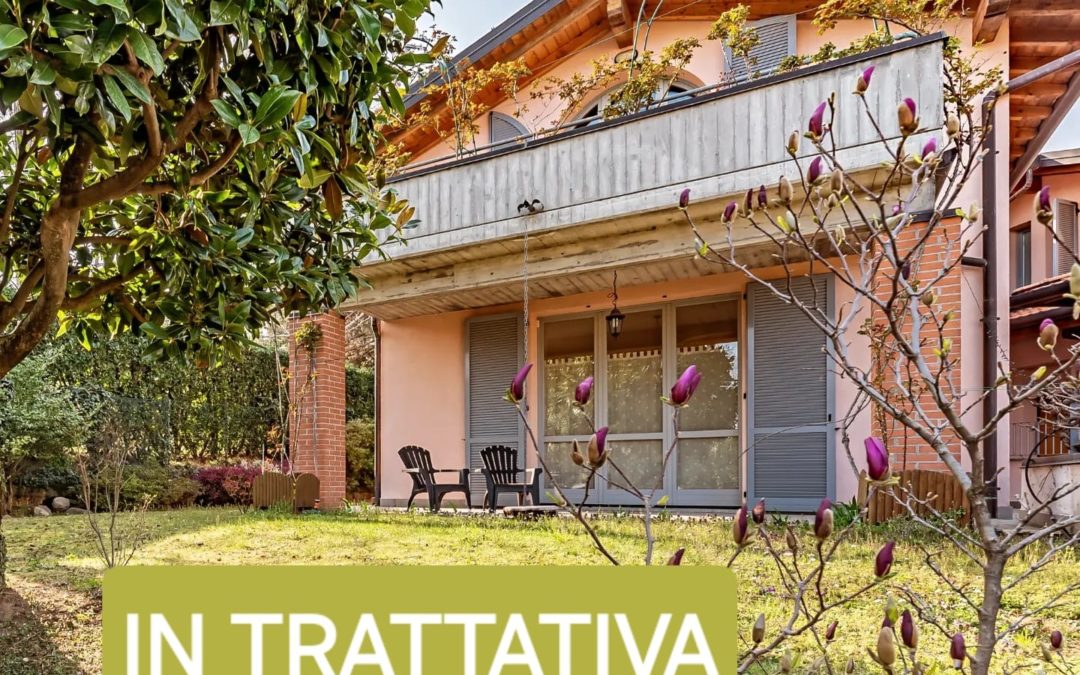 Varese – Velate: elegante villa di testa in classe energetica A3